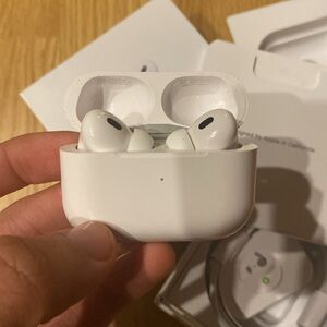 Apple AirPods Pro 2